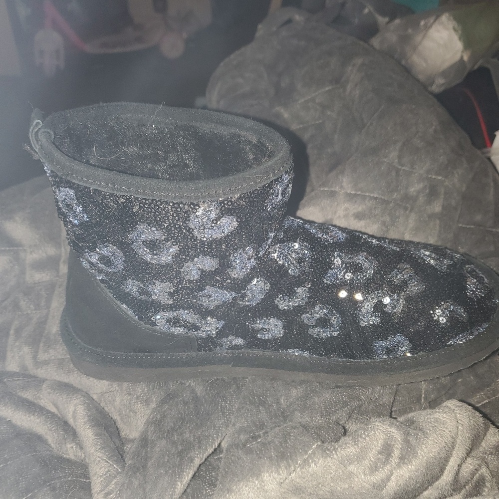 Victoria Secret PINK boots
